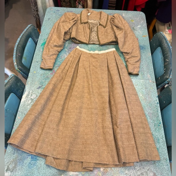 Dresses & Skirts - Shakespearean Shrug Set